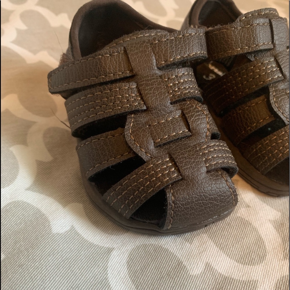 ⭐️ 5 for 25 ⭐️ Garanimals Brown Fisherman Sandal